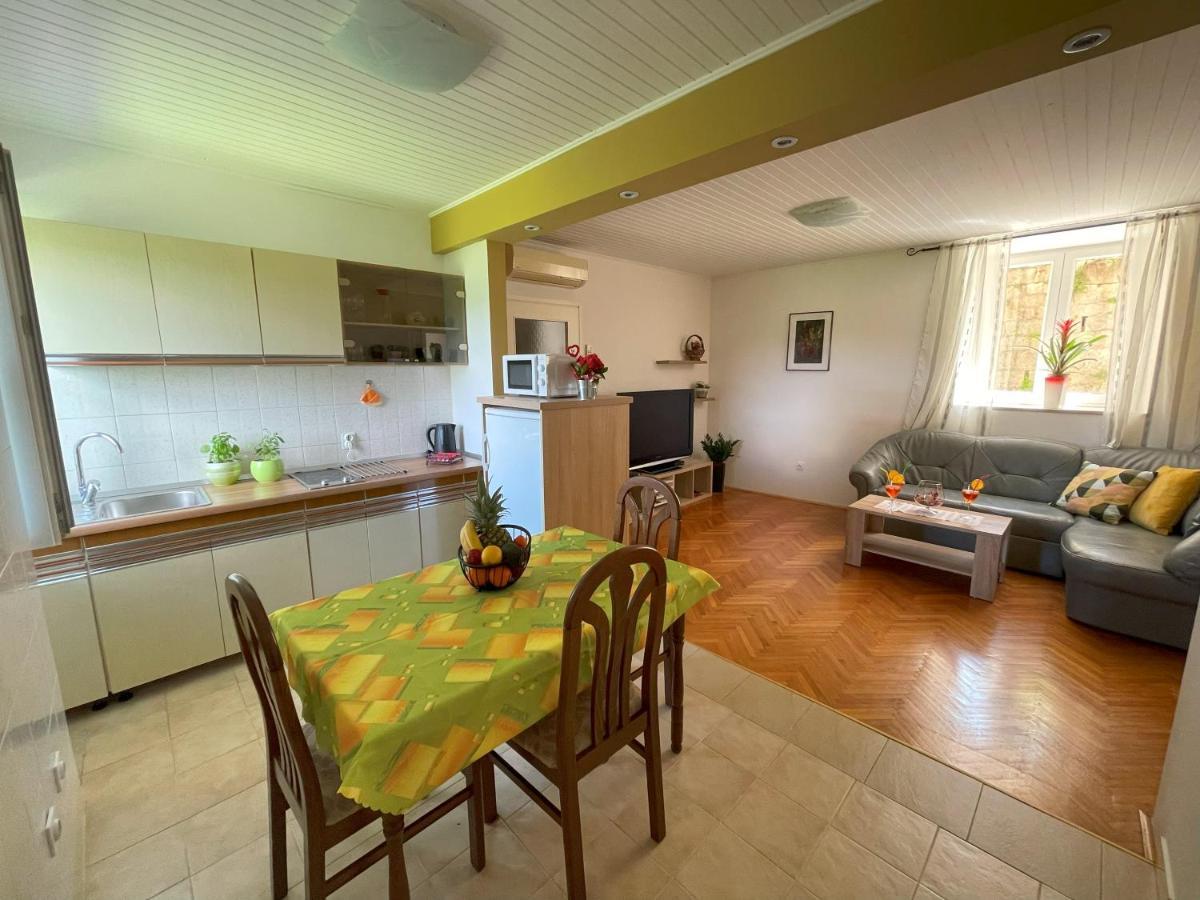 Apartment Kastel Пазин Экстерьер фото